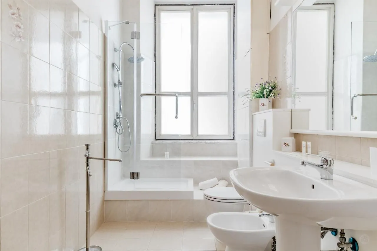 Bbhome Elegant Apartment In Front Of Termini Station Rome 0*,  Italy
