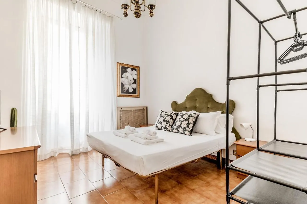 Bbhome Elegant Apartment In Front Of Termini Station Rome