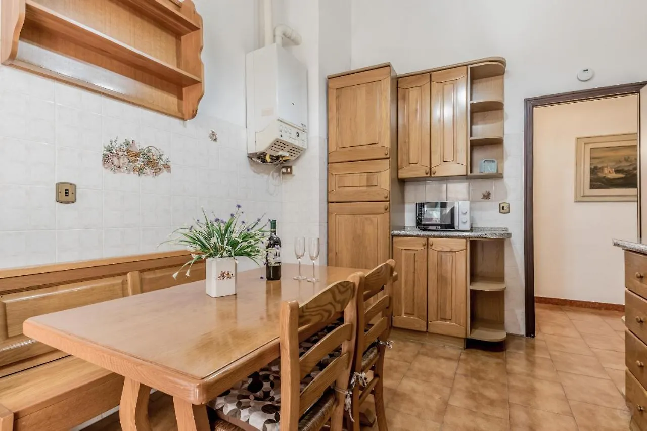 Bbhome Elegant Apartment In Front Of Termini Station Rome