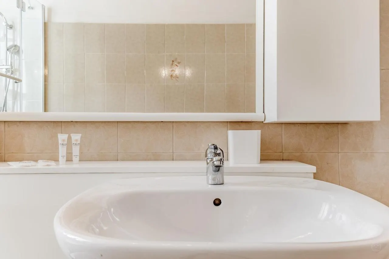 Bbhome Elegant Apartment In Front Of Termini Station Rome 0*,