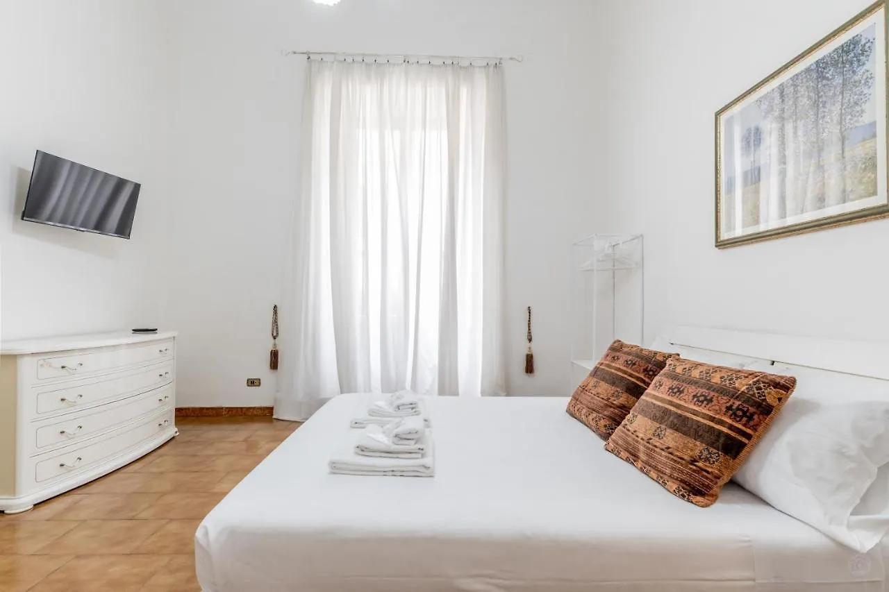Bbhome Elegant Apartment In Front Of Termini Station Rome