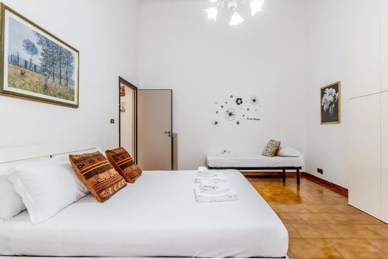 Bbhome Elegant Apartment In Front Of Termini Station Rome Italy